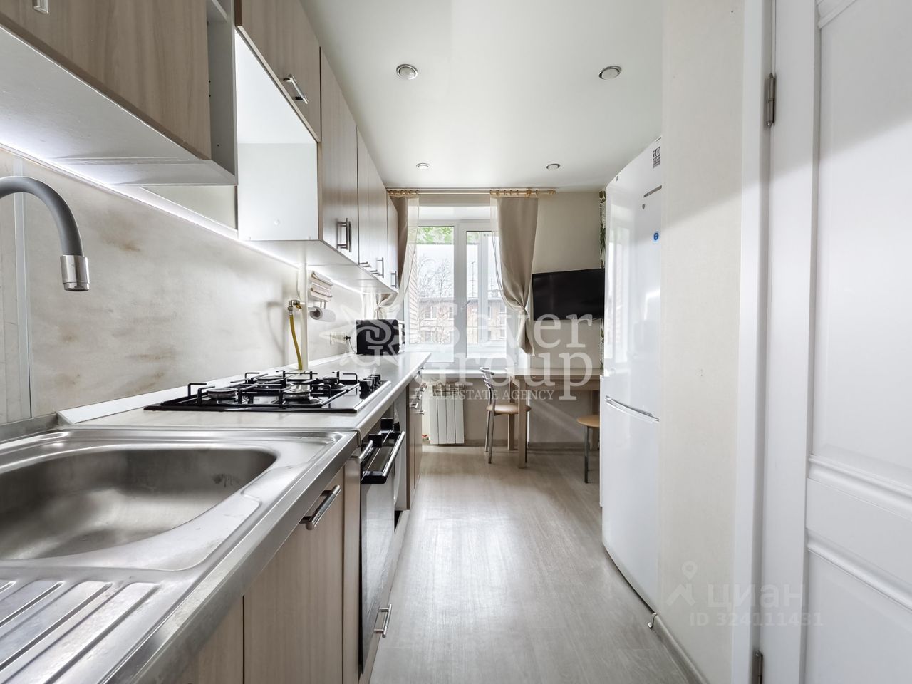 Продажа 1-комн квартиры на вторичном рынке Новоизмайловский проспект, 51