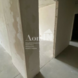 Продажа 3-комн квартиры на вторичном рынке б-р Головнина,  д. 6,  к. 1 стр 1