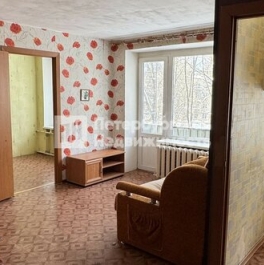 Продажа 2-комн квартиры на вторичном рынке Кириши, ул Пионерская,  д. 13