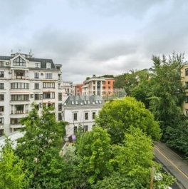 Продажа 3-комн квартиры на вторичном рынке Зачатьевский 1-й пер,  д. 6,  к. 1