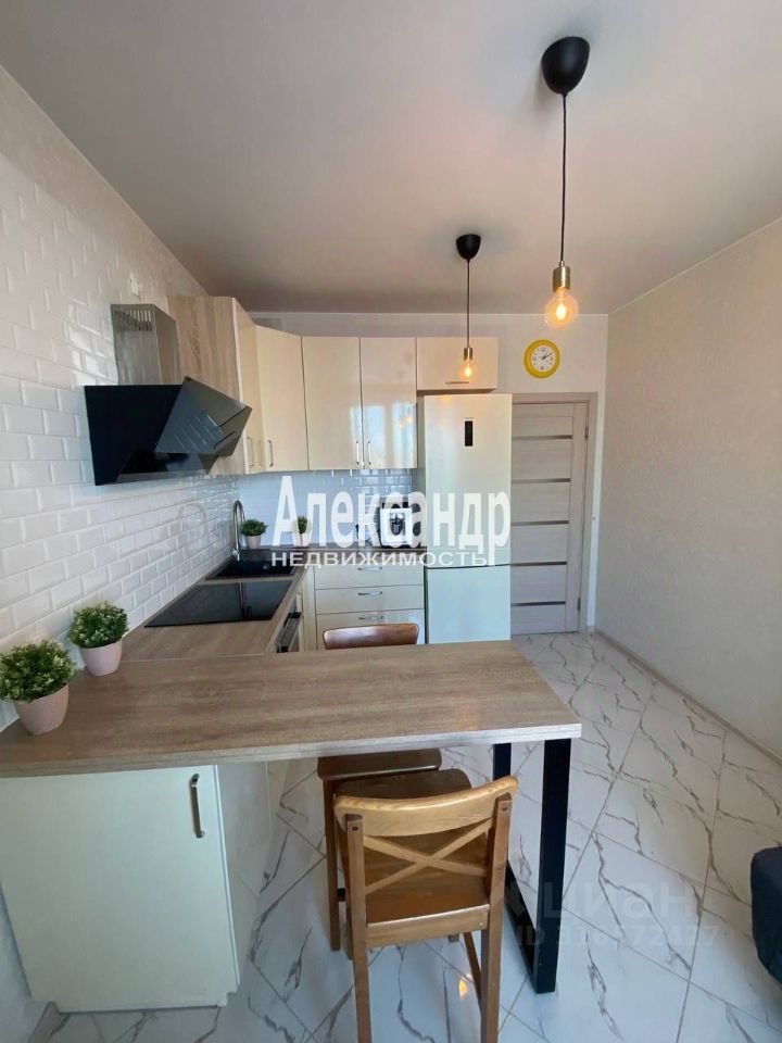 Продажа 3-комн квартиры на вторичном рынке Кудрово г., улица Областная, 3