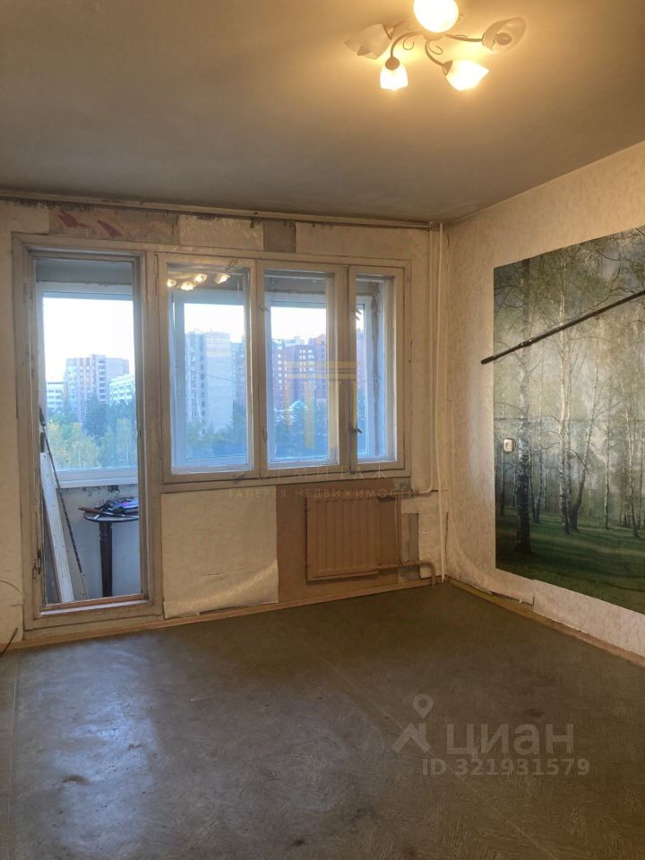 Продажа 2-комн квартиры на вторичном рынке улица Сикейроса, 7К1