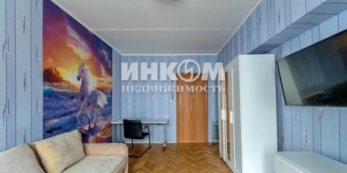 3-комн квартира улица Академика Комарова,  д. 5