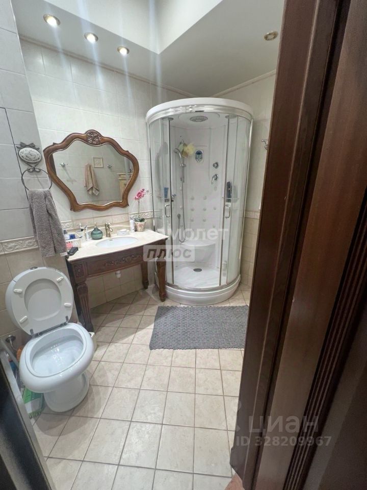 Продажа 4-комн квартиры на вторичном рынке проспект Андропова, 42К1