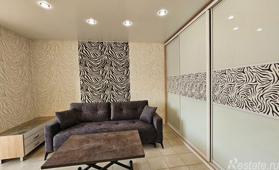 Продажа 1-комн квартиры на вторичном рынке проезд Загорского,  д. 3