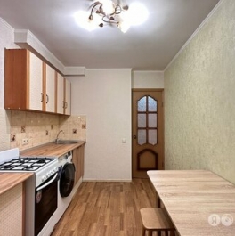 Аренда 1-комн квартиры на вторичном рынке Ракетный б-р,  д. 13,  к. 1