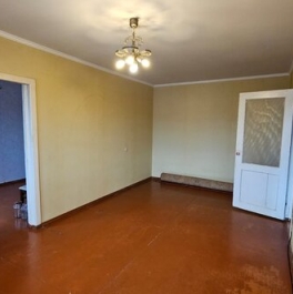 Продажа 2-комн квартиры на вторичном рынке Серпухов, Советская улица,  д. 100В