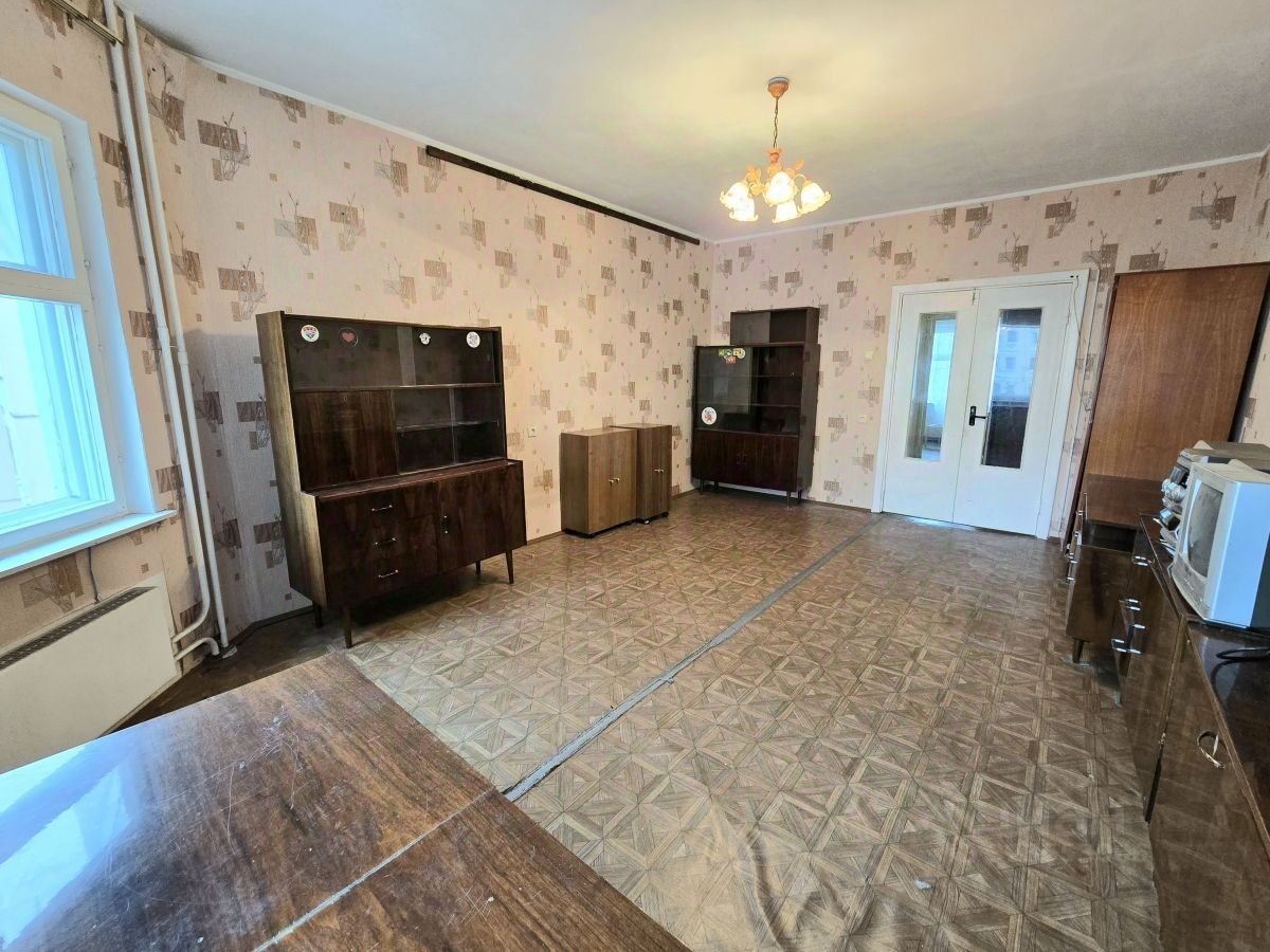 Продажа 2-комн квартиры на вторичном рынке пос. Шушары, Детскосельский тер., шоссе Колпинское, 67