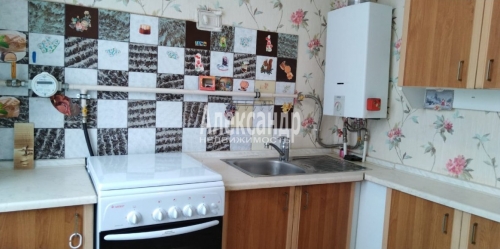 3-комн квартира Стрельна г., Гоголя ул. ,  д. 6