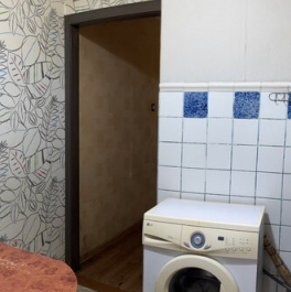 Продажа 3-комн квартиры на вторичном рынке Холодово, Коммунистическая улица,  д. 30/1