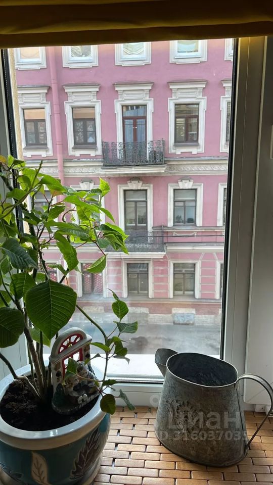 Продажа 2-комн квартиры на вторичном рынке улица Лабутина, 35
