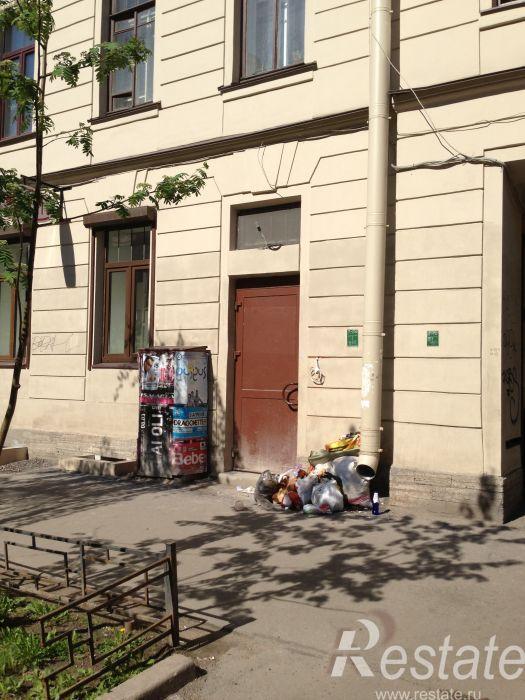 Продажа торгового помещения Крестьянский пер ,  д. 4