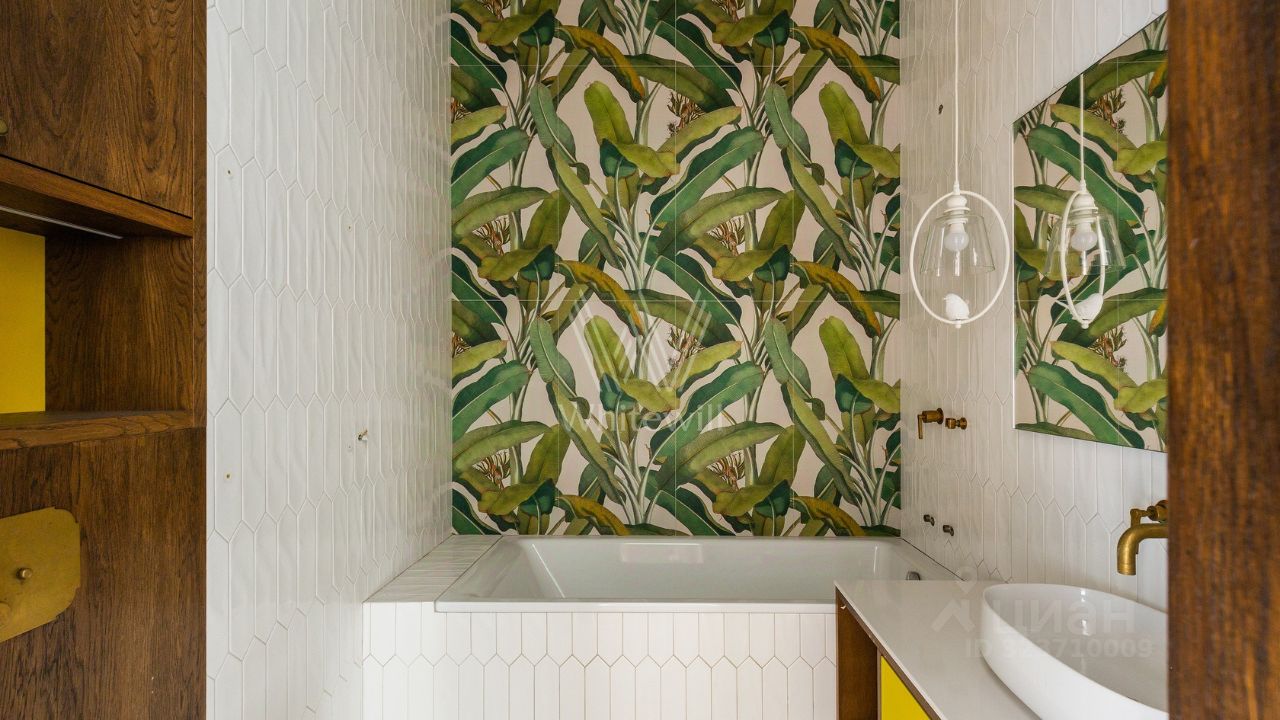 Продажа 4-комн квартиры на вторичном рынке Ленинградский проспект, 15С28