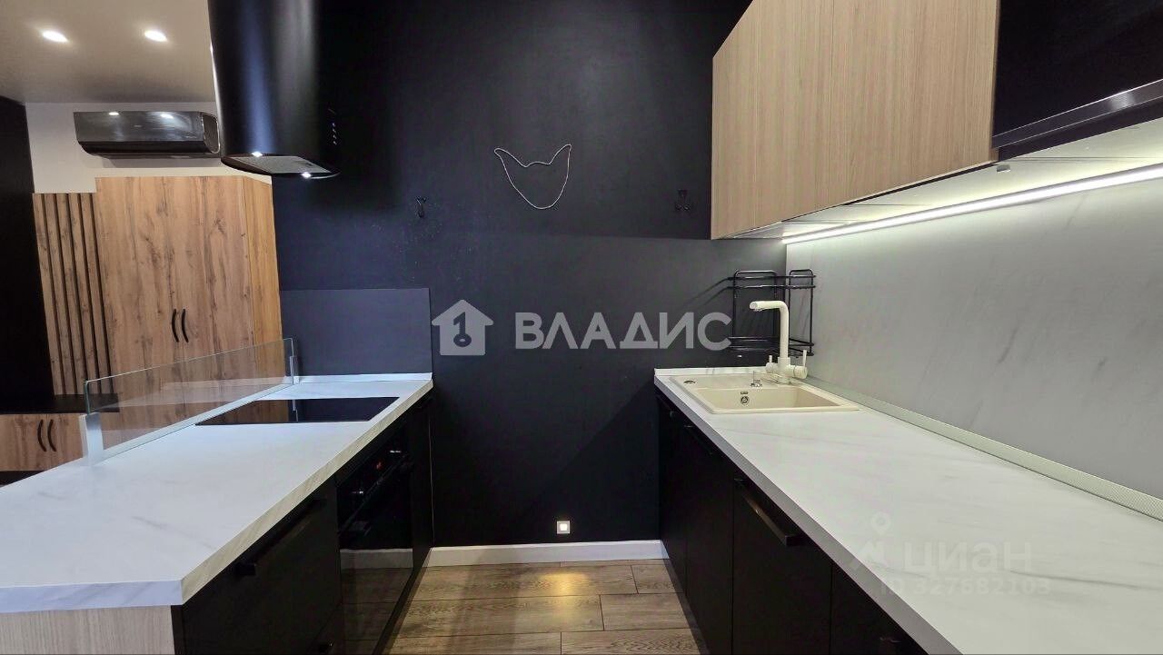 Продажа 2-комн квартиры на вторичном рынке Опалиха мкр, улица Пришвина, 7