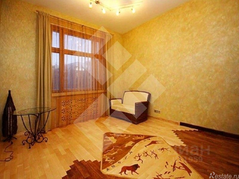 Продажа 3-комн квартиры на вторичном рынке Зачатьевский 1-й пер,  д. 6 с1