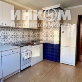 Продажа 2-комн квартиры на вторичном рынке Лобня г, Молодежная ул,  д. 8