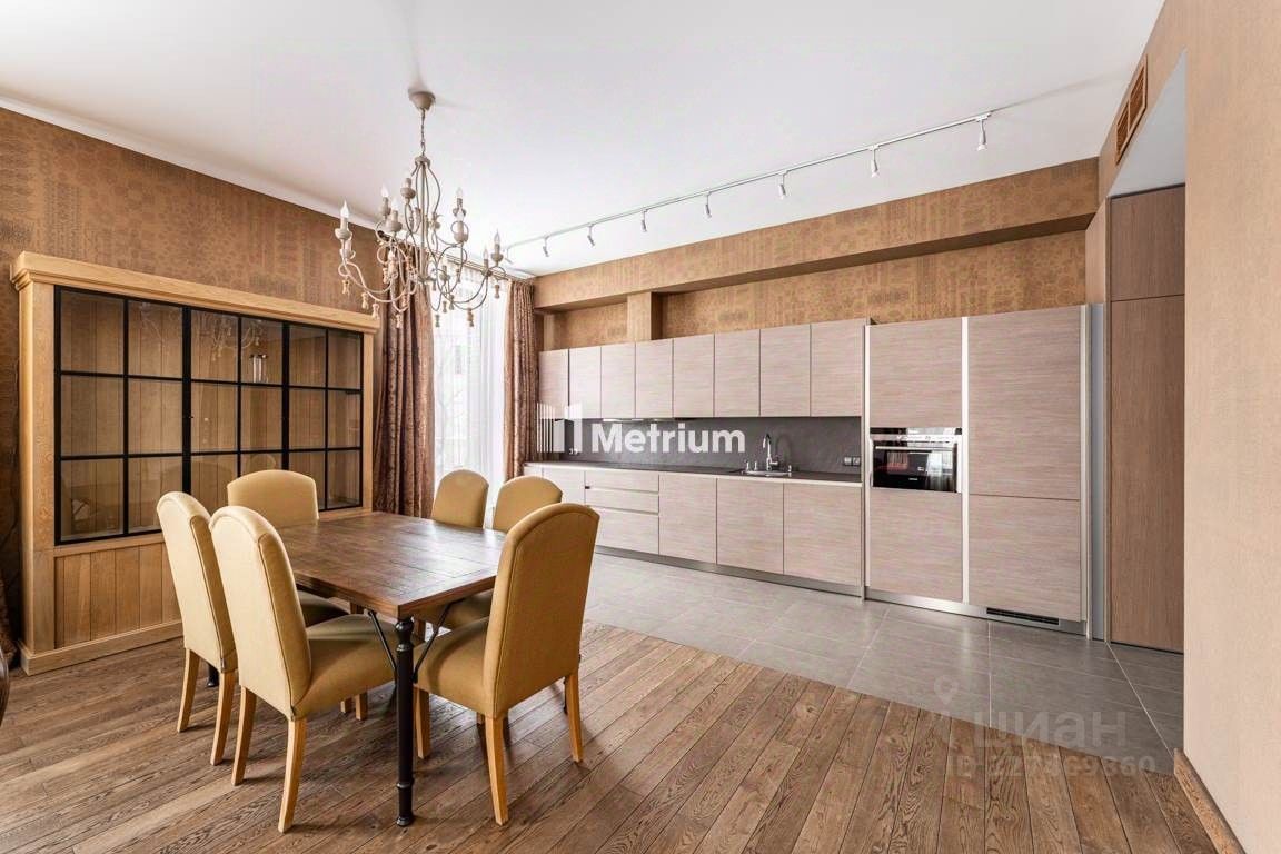 Продажа 2-комн квартиры на вторичном рынке улица Станиславского, 11