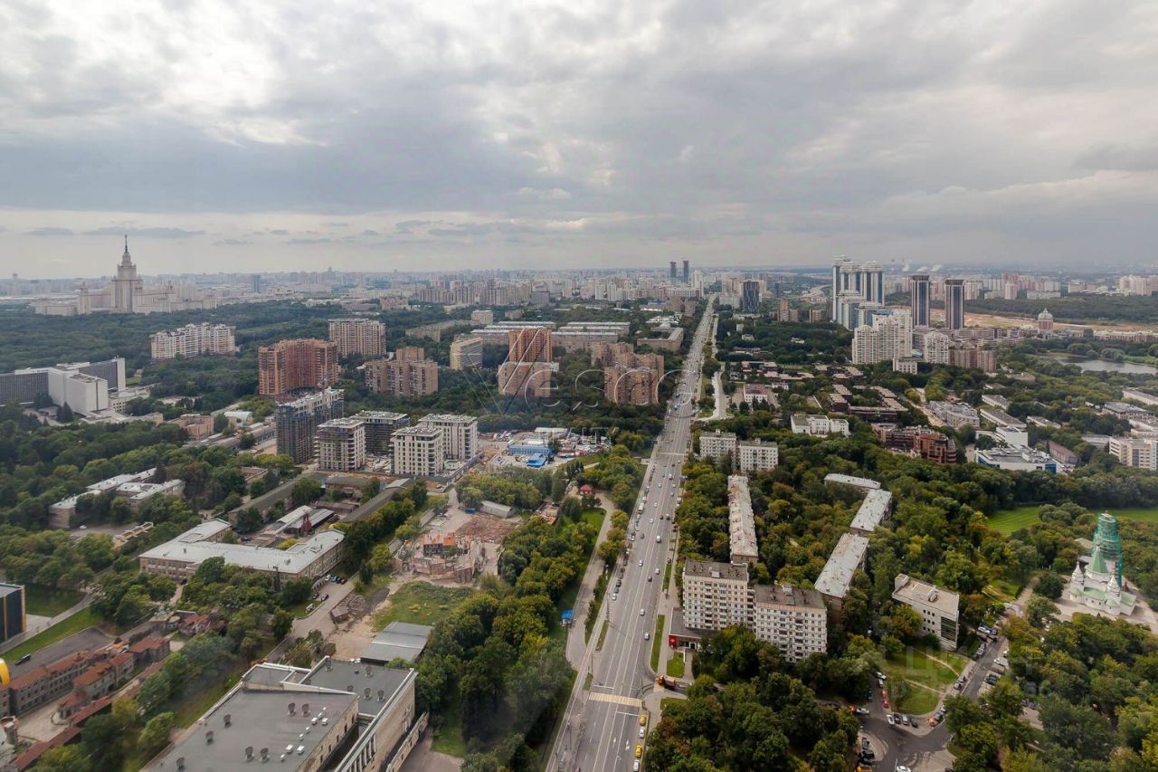 Продажа 5-комн квартиры на вторичном рынке Мосфильмовская улица, 8