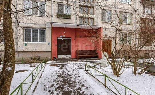 Продажа 1-комн квартиры на вторичном рынке улица Маршала Тухачевского,  д. 37