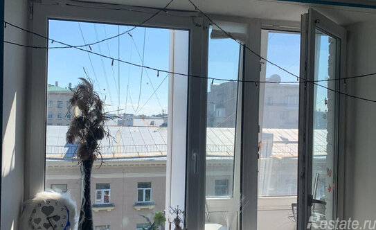 Продажа 3-комн квартиры на вторичном рынке Карташихина улица,  д. 19