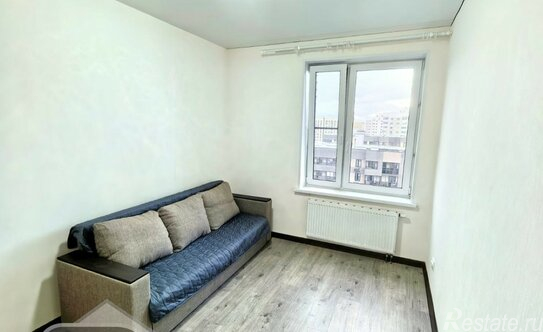 Продажа 1-комн квартиры на вторичном рынке Железнодорожный, проспект Героев