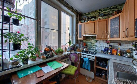 Продажа 2-комн квартиры на вторичном рынке Северный пр-кт,  д. 77 к4