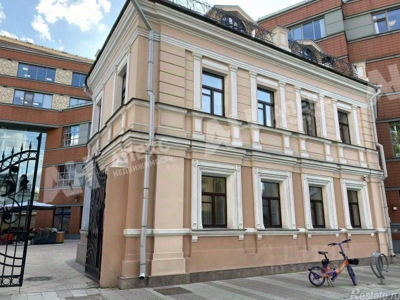 Аренда отдельного здания Овчинниковский Ср. пер,  д. 8,  к. 2