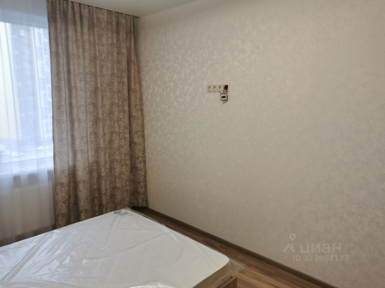 Аренда 2-комн квартиры на вторичном рынке с. Домодедово, улица Современников, 6