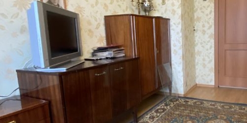 2-комн квартира проспект Непокоренных, 74