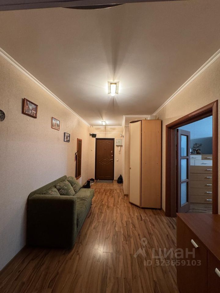 Продажа 3-комн квартиры на вторичном рынке Саратовская улица, 22