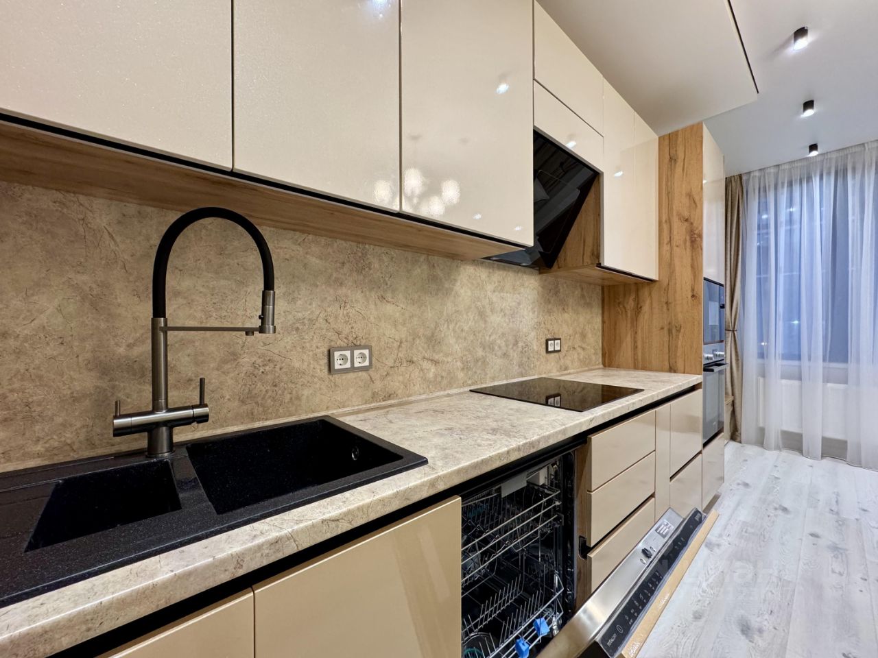 Аренда 3-комн квартиры на вторичном рынке улица Архитектора Щусева, 4к1