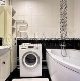 Продажа 1-комн квартиры на вторичном рынке улица Оптиков,  д. 52 к2 литВ