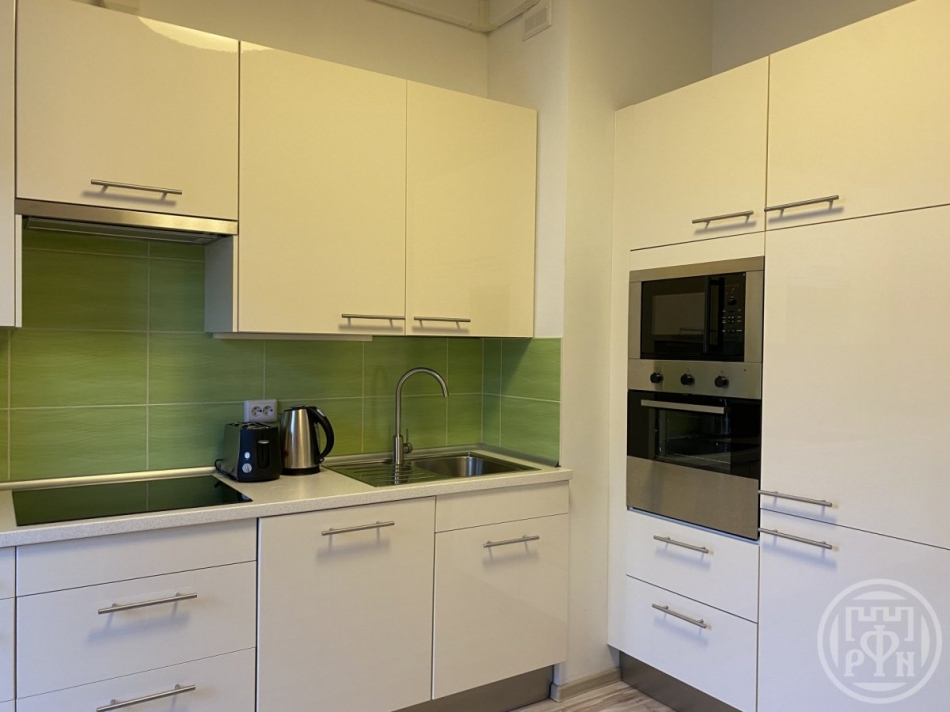 Продажа 1-комн квартиры на вторичном рынке Детская ул. ,  д. 18