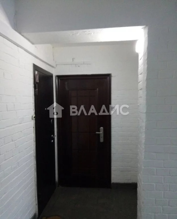 Продажа 3-комн квартиры на вторичном рынке Долгоозёрная улица,  д. 1