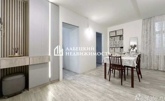 Продажа 2-комн квартиры на вторичном рынке Фурштатская ул,  д. 10