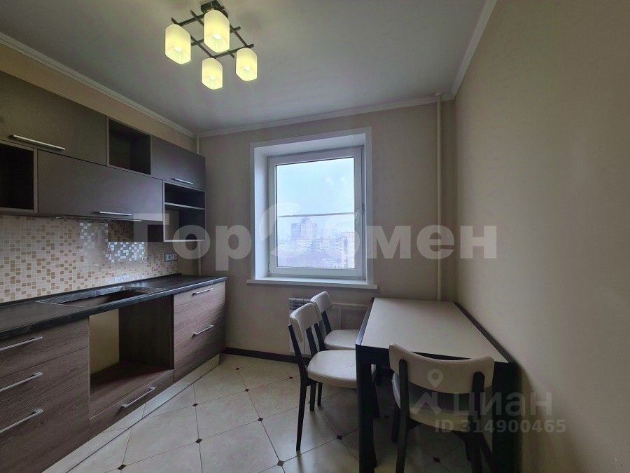 Продажа 1-комн квартиры на вторичном рынке Большая Очаковская улица, 44к1