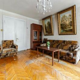 Продажа 4-комн квартиры на вторичном рынке ул Декабристов,  д. 30