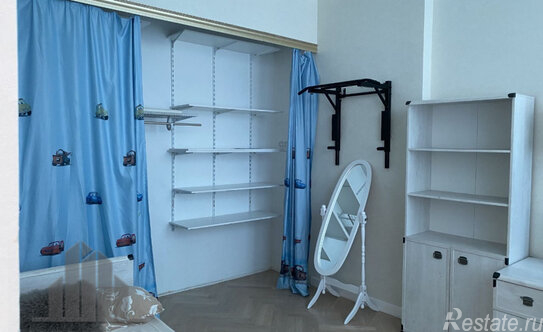 Аренда 3-комн квартиры на вторичном рынке Морская Б. ул,  д. 13