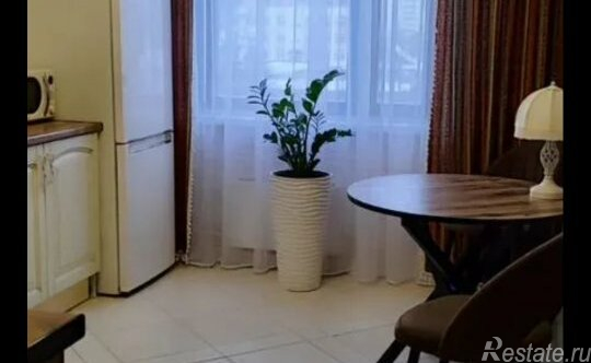 Продажа 2-комн квартиры на вторичном рынке Керамик, Дальняя улица