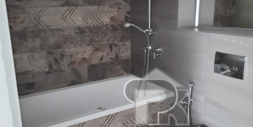 4-комн квартира Борьбы площадь, дом 15