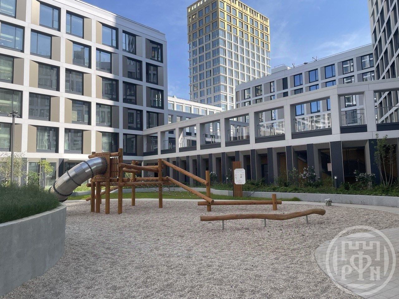 Продажа 3-комн квартиры на вторичном рынке улица Челюскина, 10