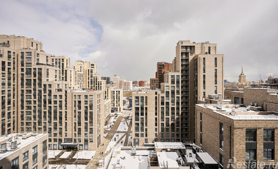 Продажа 3-комн квартиры на вторичном рынке Мантулинская улица,  д. 9 к5