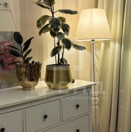 Продажа 2-комн квартиры на вторичном рынке улица Кораблестроителей,  д. 35 к1 литБ