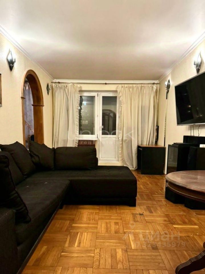 Продажа 3-комн квартиры на вторичном рынке Миклухо-Маклая улица, 30