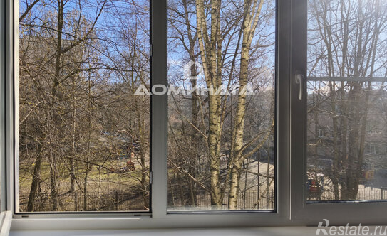 Продажа 1-комн квартиры на вторичном рынке Испытателей пр-кт,  д. 6,  к. 1