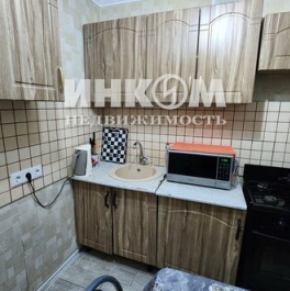 Продажа 2-комн квартиры на вторичном рынке улица Коминтерна,  д. 33 к2