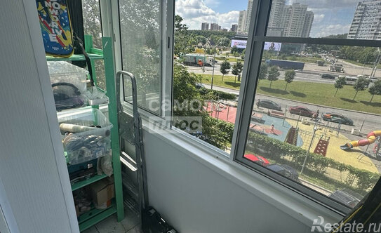 Продажа 3-комн квартиры на вторичном рынке Варшавское ш,  д. 143 к2