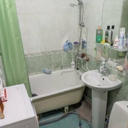 Продажа 2-комн квартиры на вторичном рынке Приморское шоссе,  д. 310