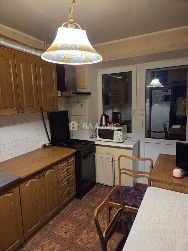 Продажа 3-комн квартиры на вторичном рынке улица Вавиловых, 6К2