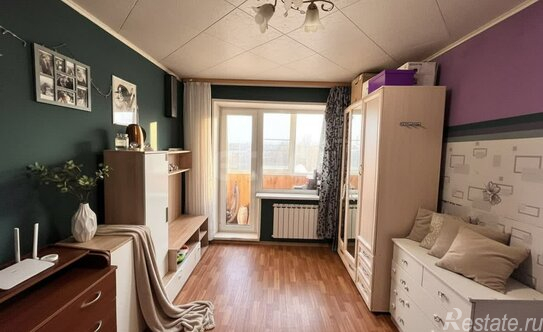 Продажа 1-комн квартиры на вторичном рынке Киришский район, улица Строителей,  д. 15